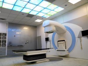 بیمارستان سلامت فردا مجهز به دستگاه های به روز تصویربرداری و رادیوتراپی است.